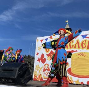 Студенты Астраханского колледжа культуры и искусств 