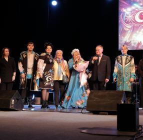 Ансамбль "Скоморошина" , Кулибаба Сергей Иванович-  кандидат искусствоведения, заслуженный работник культуры России .